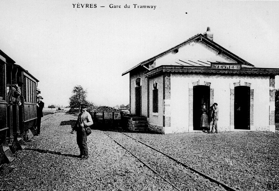Yèvres - La gare du tramway Yèvres - La gare du tramway