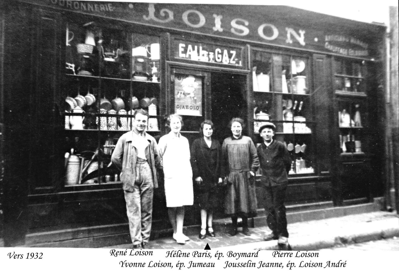 Photo du magasin Loison et de l'équipe vers 1932