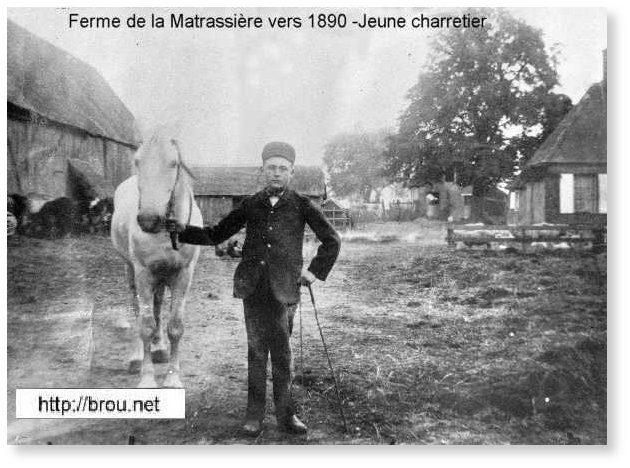 Ferme de la Matrassière vers 1890 - Jeune charretier