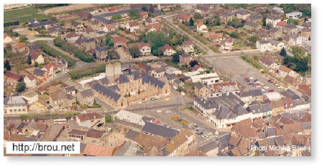 Vue aérienne du quartier de la Matrassière vers 1985