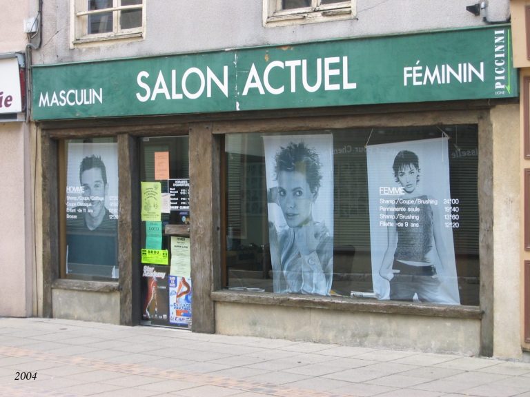 8 bis rue des Changes 28160 BROU -Salon de coiffure - 2004