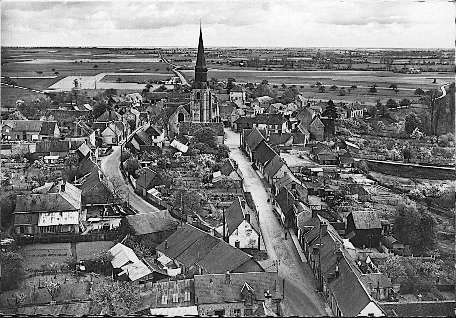 Yèvres - Vue aérienne. Yèvres - Vue aérienne.